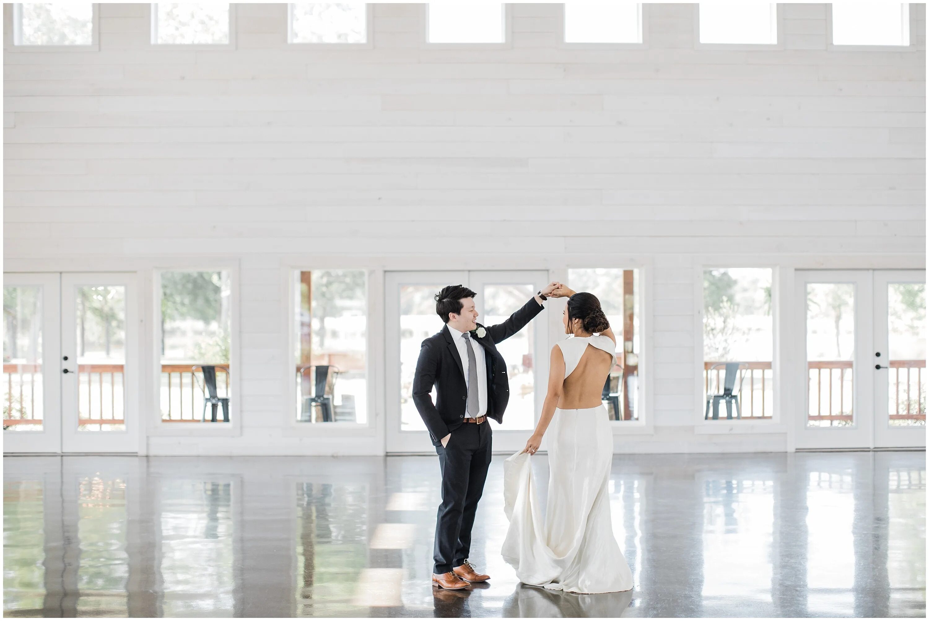 свадьба в стилеминималим. свадебное платье минимализм. свадьба минимализм. Rosa clara wedding dress 2021. элегантный образ невесты.