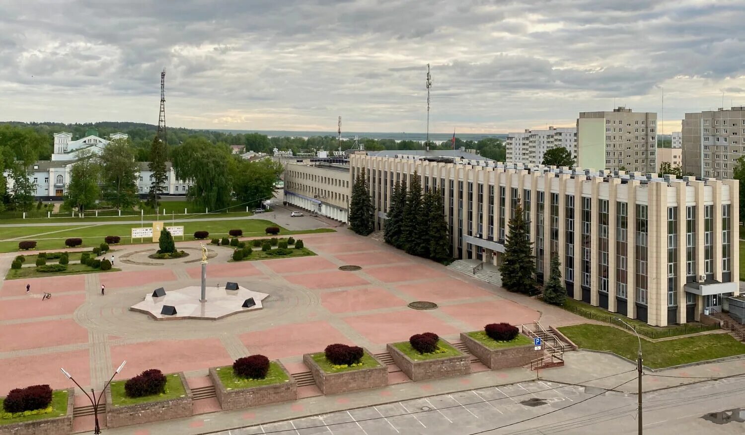 Население города выкса. Выкса площадь города. Администрация города Выкса. Площадь Выкса Нижегородской области. Выкса центр города.