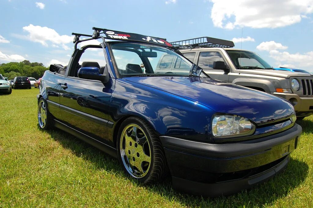 Golf mk3 Cabrio стенс. Фольксваген гольф 3 стенс. Golf mk3 stance. Volkswagen Golf 3 Cabriolet.