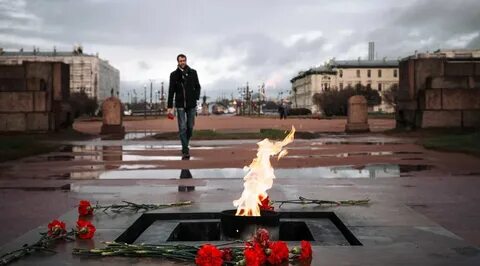Песня а над вечным огнем