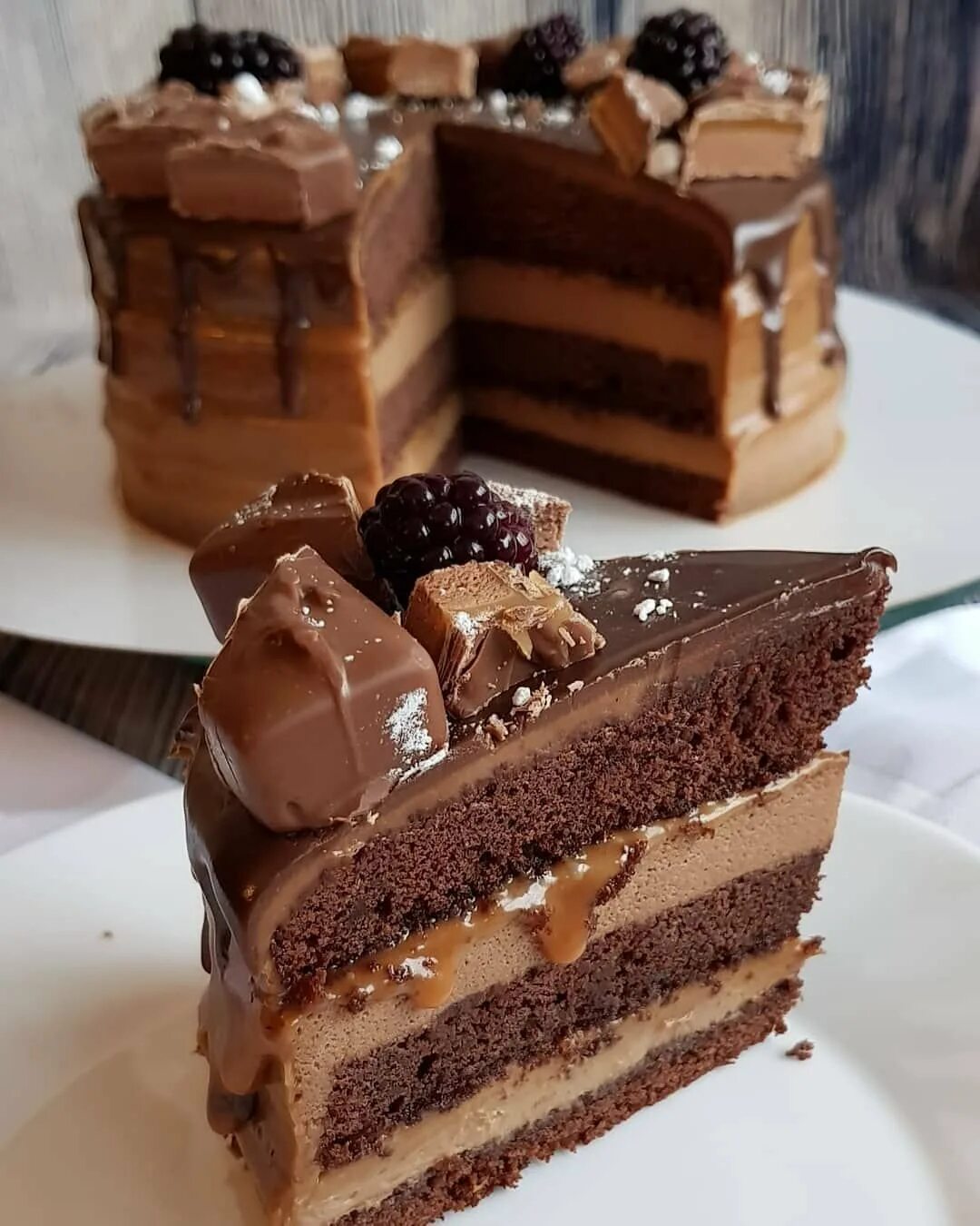 Торт марс рецепт в домашних условиях. Торт. Вкусный торт. Необычные шоколадные торты. Торт с шоколадом.