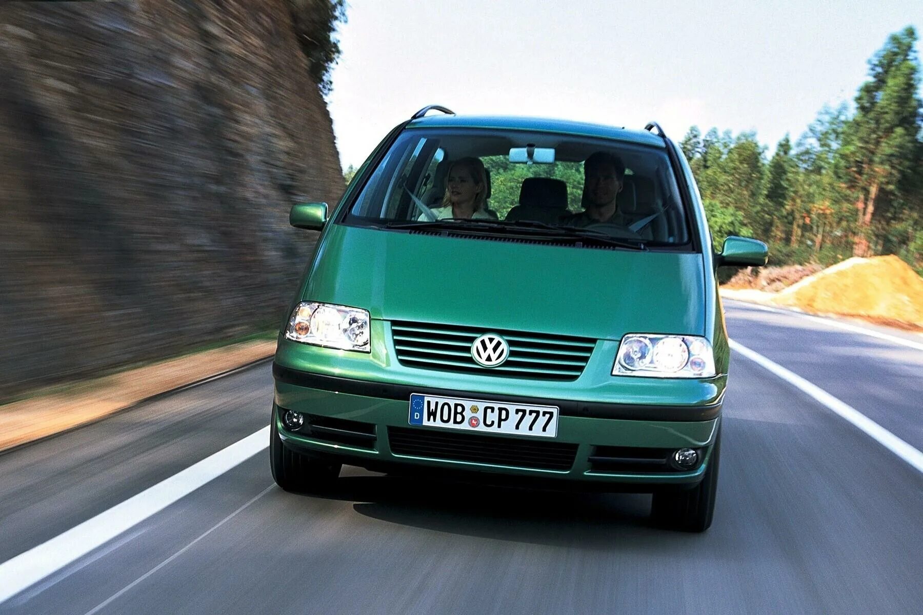 Volkswagen sharan 2000. VW Sharan 2000. Volkswagen Sharan 1 поколение. Фольксваген Шаран 4 поколение. VW Sharan 2023.