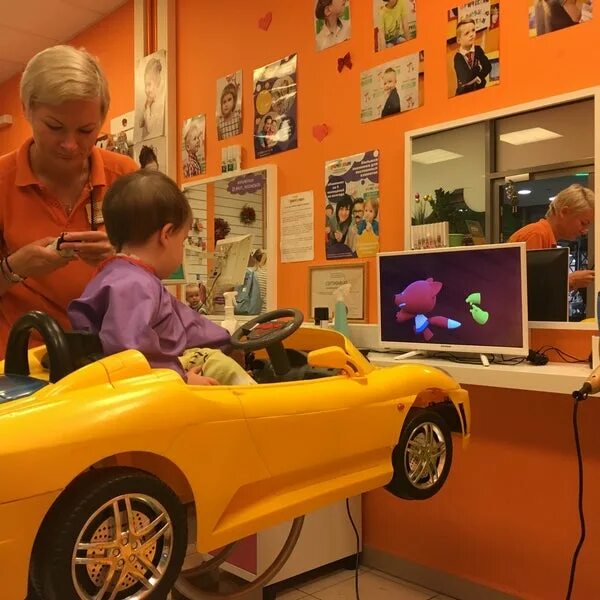 Детская парикмахерская юго-западная. Детские парикмахерские. Прическин мореон. Прическин парикмахерская в ясенево в марионе. Причёскин ясенево.