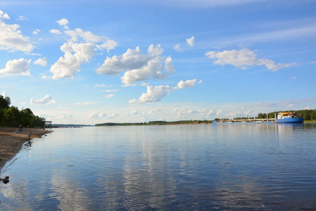 Вода в реке волга в самаре. Волга река. Волга река Волга Матушка. Река Волга в Твери.
