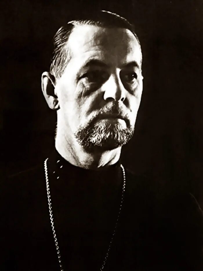 Отец андерсон хеллсинг. Father alexander. Александр мень. Father alexander. Протоиерей новосибирск александр новопашин спорт.