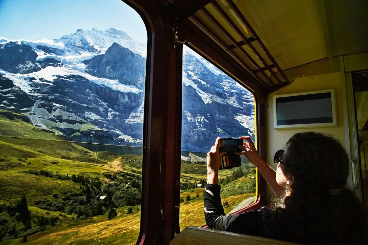 Dangerous travelling. Путешествие. Фотографии путешествий. Путешествия картинки. Путешествовать по миру.