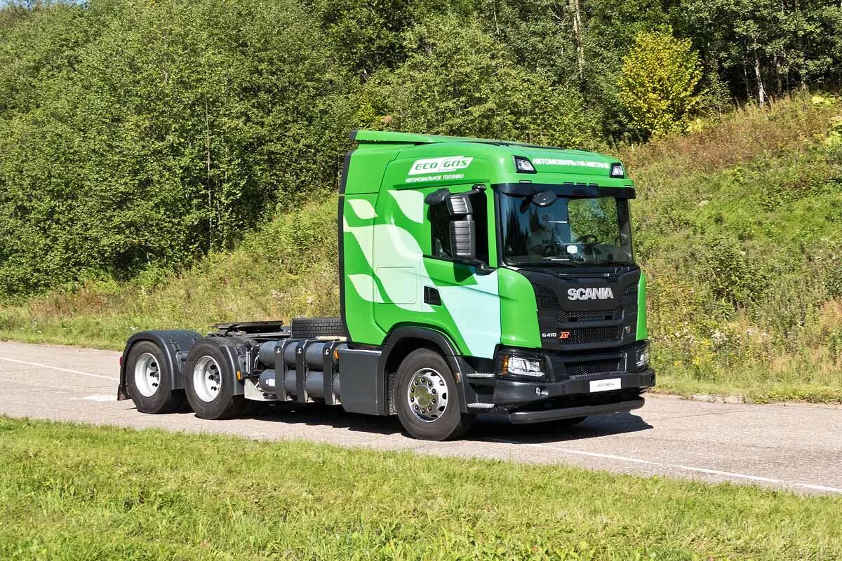 Scania CNG. Скания на метане. Скания ГАЗ. Скания тягач газовый. Грузовики на ходу