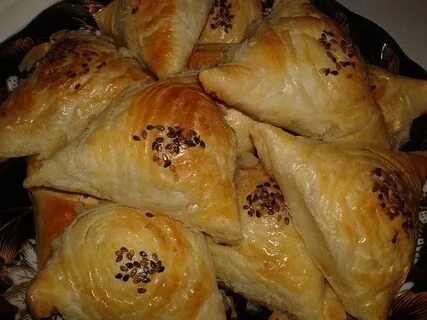 Узбекская самса из слоеного теста в духовке