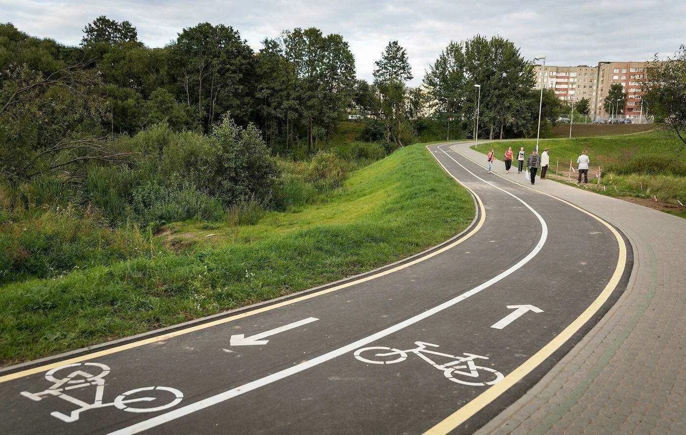 Суперкары на трансфагараш. Проектирование дороги. Дизайн дорог. Роуд америка трасса. Дорога в пустыне.