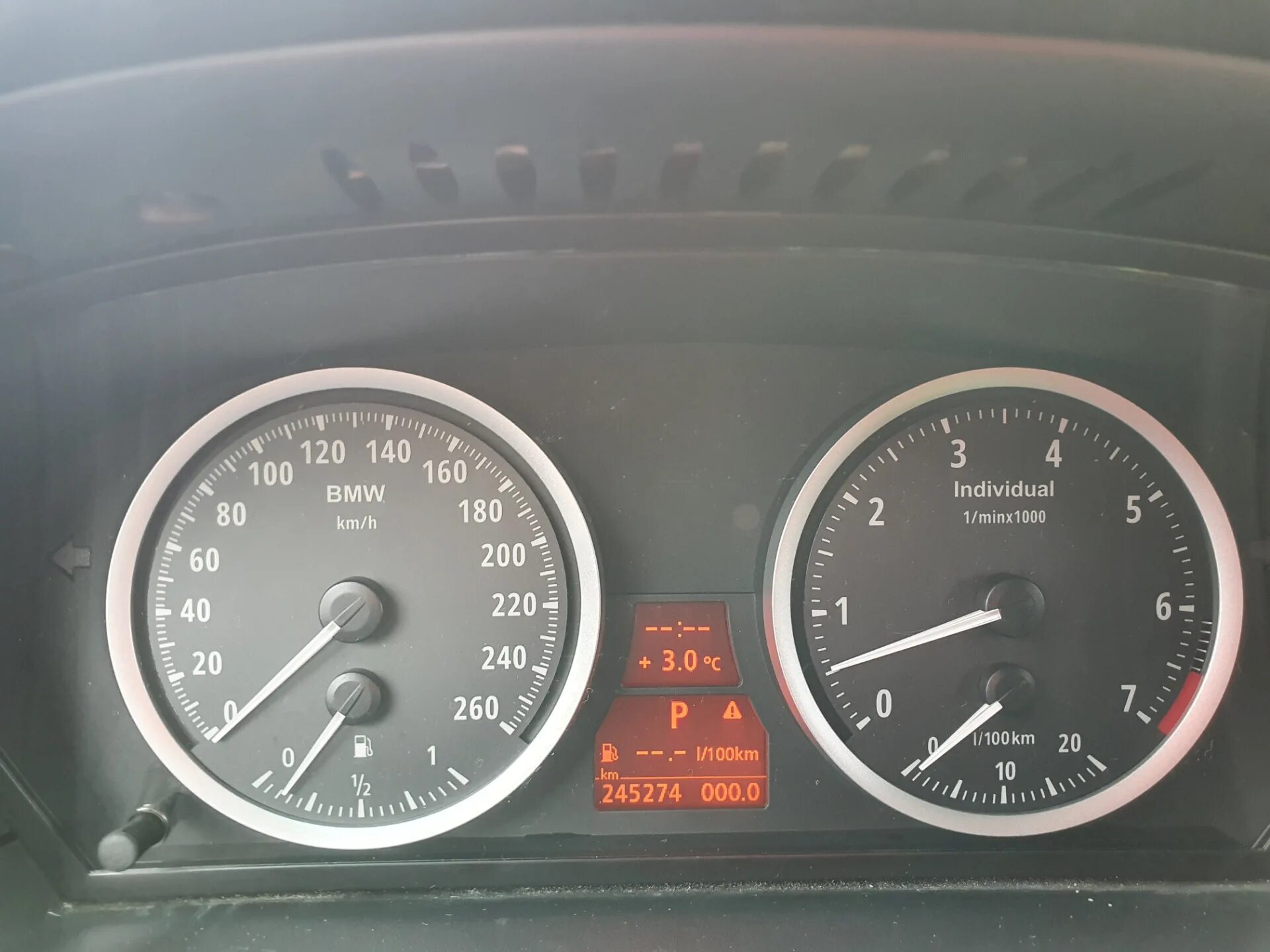 Температура двигателя е60. Приборка е60. bmw e60 шкалы euro. панель бмв е60. щиток приборов бмв е60.