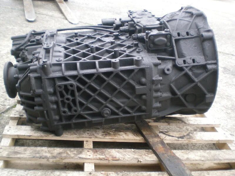 Купить зф 16. ZF ECOSPLIT 16s151. ZF ECOSPLIT 16s1821. КПП ZF 16s151. КПП КАМАЗ ZF 16s151.