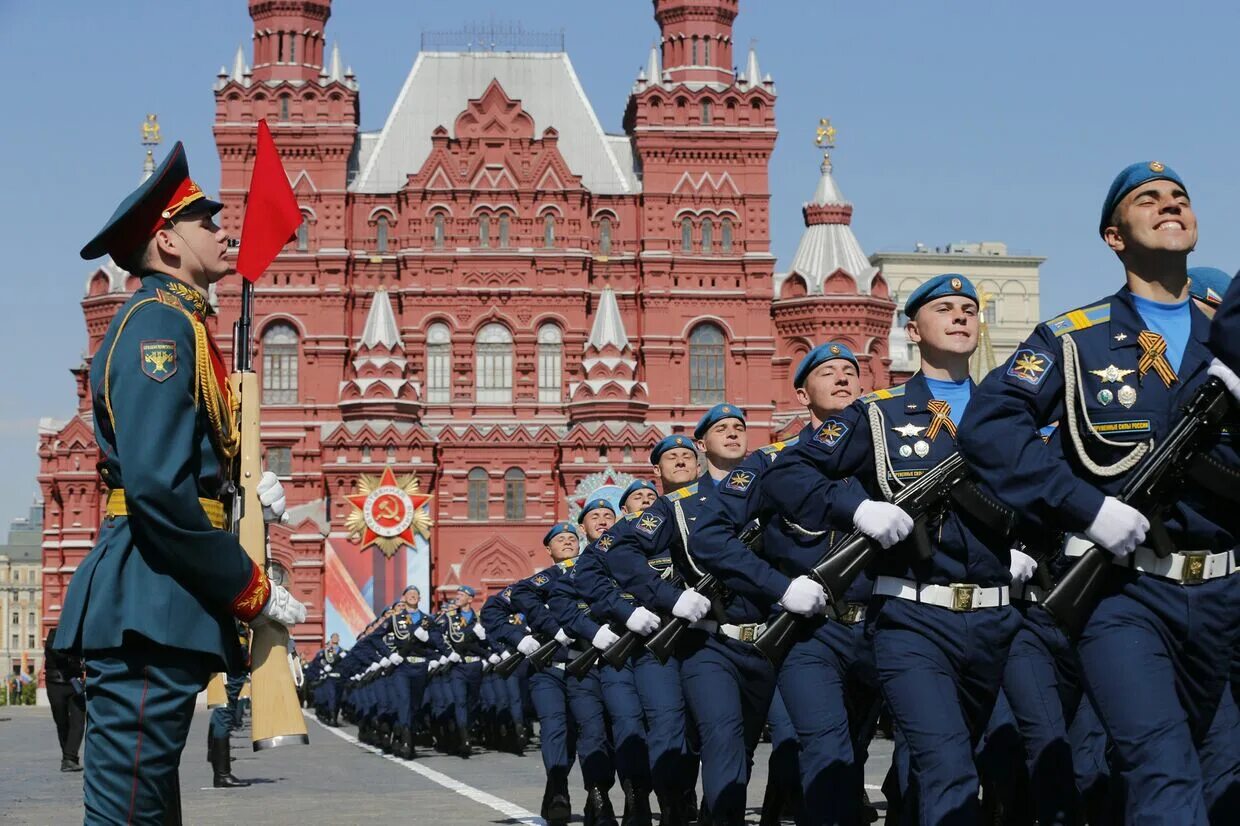 19 мая 2012. Парад войск на красной площади. Солдаты на красной площади. Русская армия на красной площади. Российская армия на красной площади.