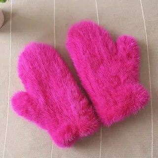 Розовые варежки