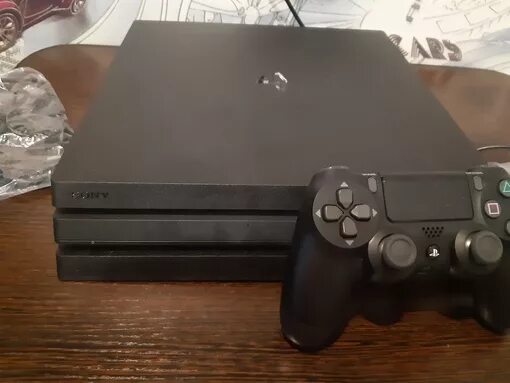 Ps4 плохо. Sony PLAYSTATION 4 Pro авито. Ps4 Pro PS 4 Mega PS 4 Giper. Сони пс4 1tb Cun-1208b коробка. Пс5 с дисководом 2 джойстика доп станция.