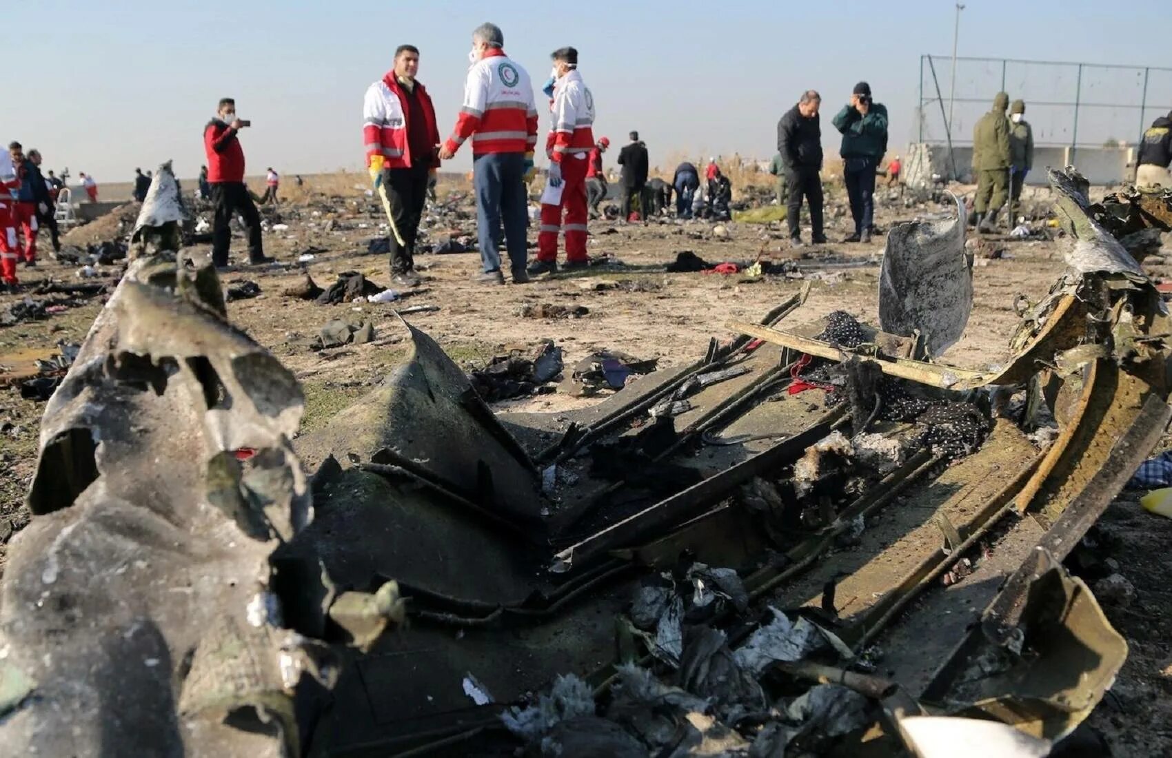 Авиакатастрофа шейх. Боинг 737 авиакатастрофа. Катастрофа Боинг 737 в Тегеране.