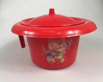 Горшок детский с крышкой и ручкой