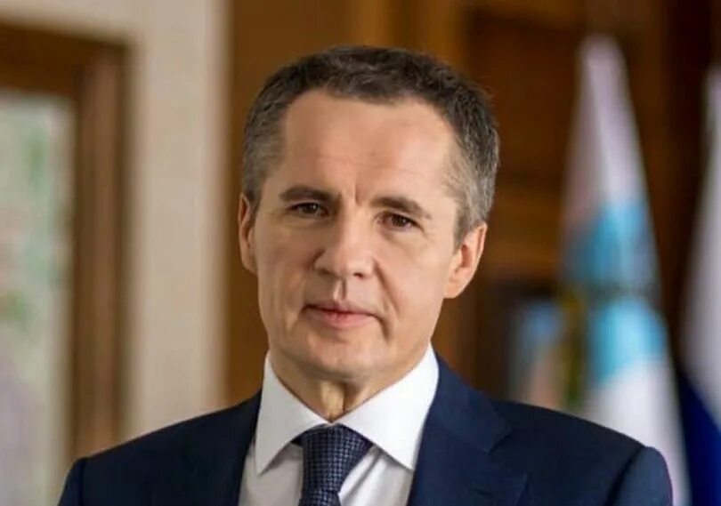 Он сообщил что губернатор. Он сообщил что губернатор