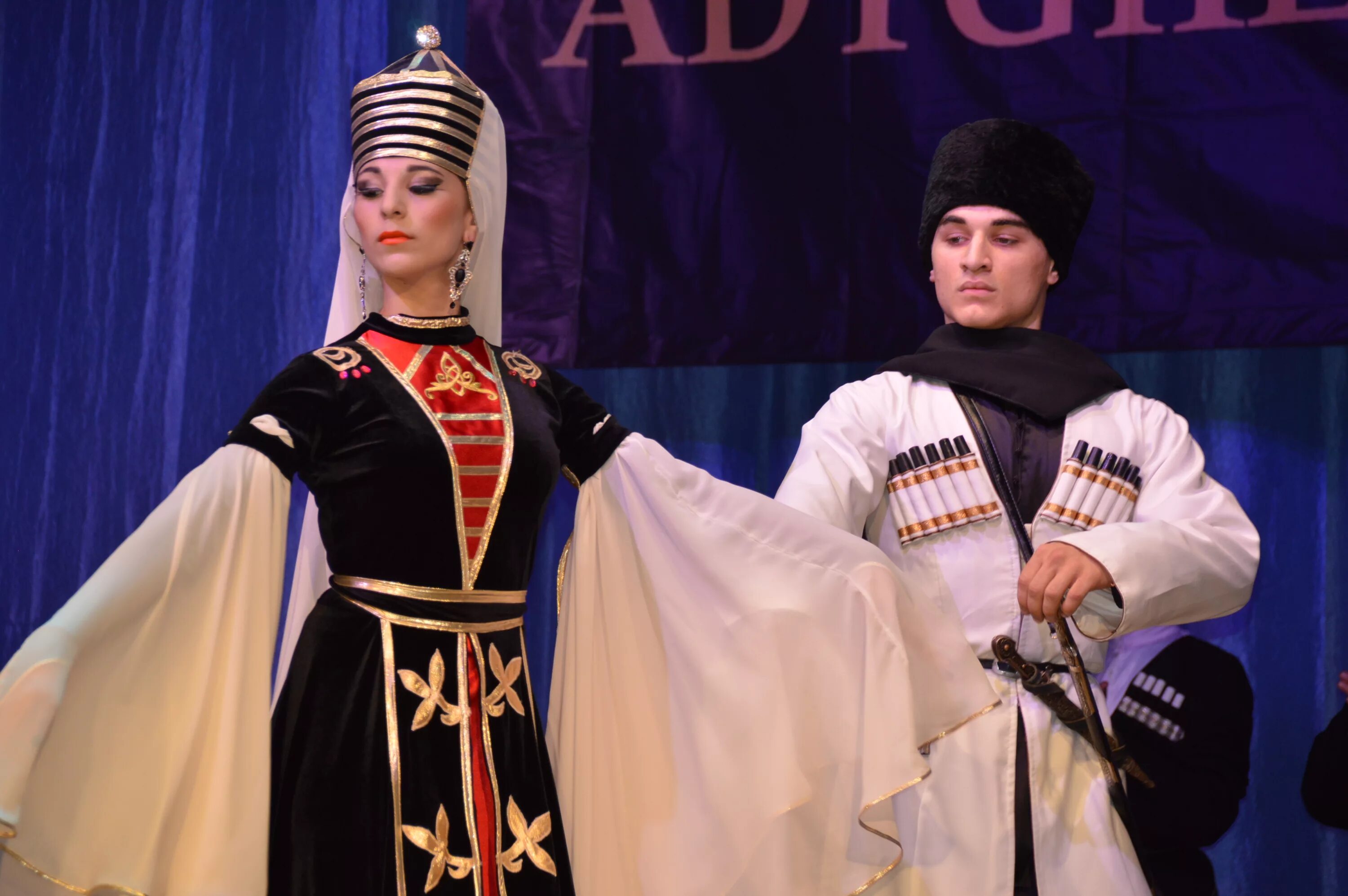 Ансамбль нарт 2009. Ансамбль нарт. Адыгейский ансамбль шапсугия. Ансамбль нарт. Ансамбль нарты шапсугии.