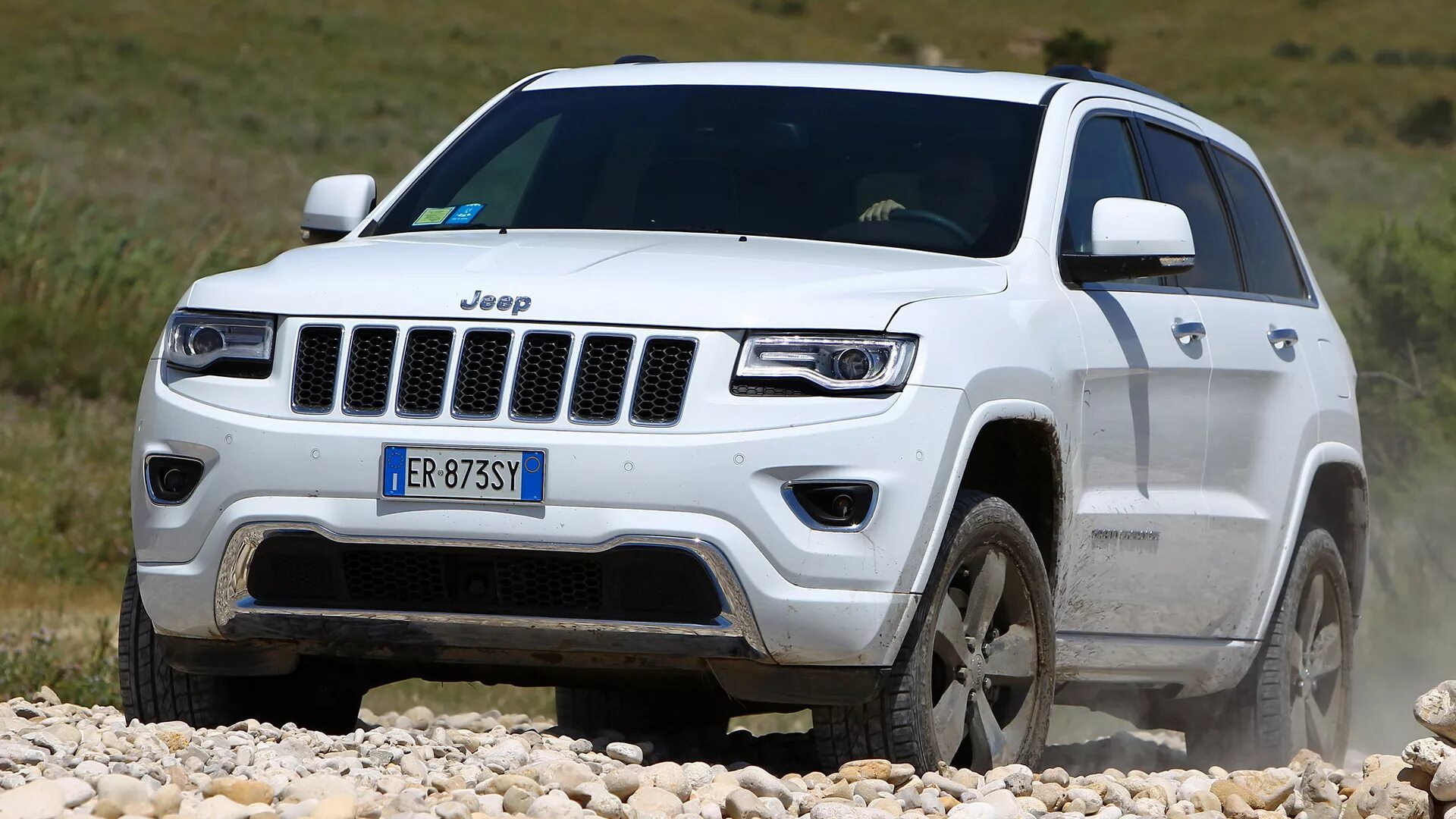 Джип Гранд Чероки 2014. Jeep Grand Cherokee 2014 белый. Jeep Grand Cherokee Overland. Jeep Grand Cherokee wk2 Overland. Jeep part