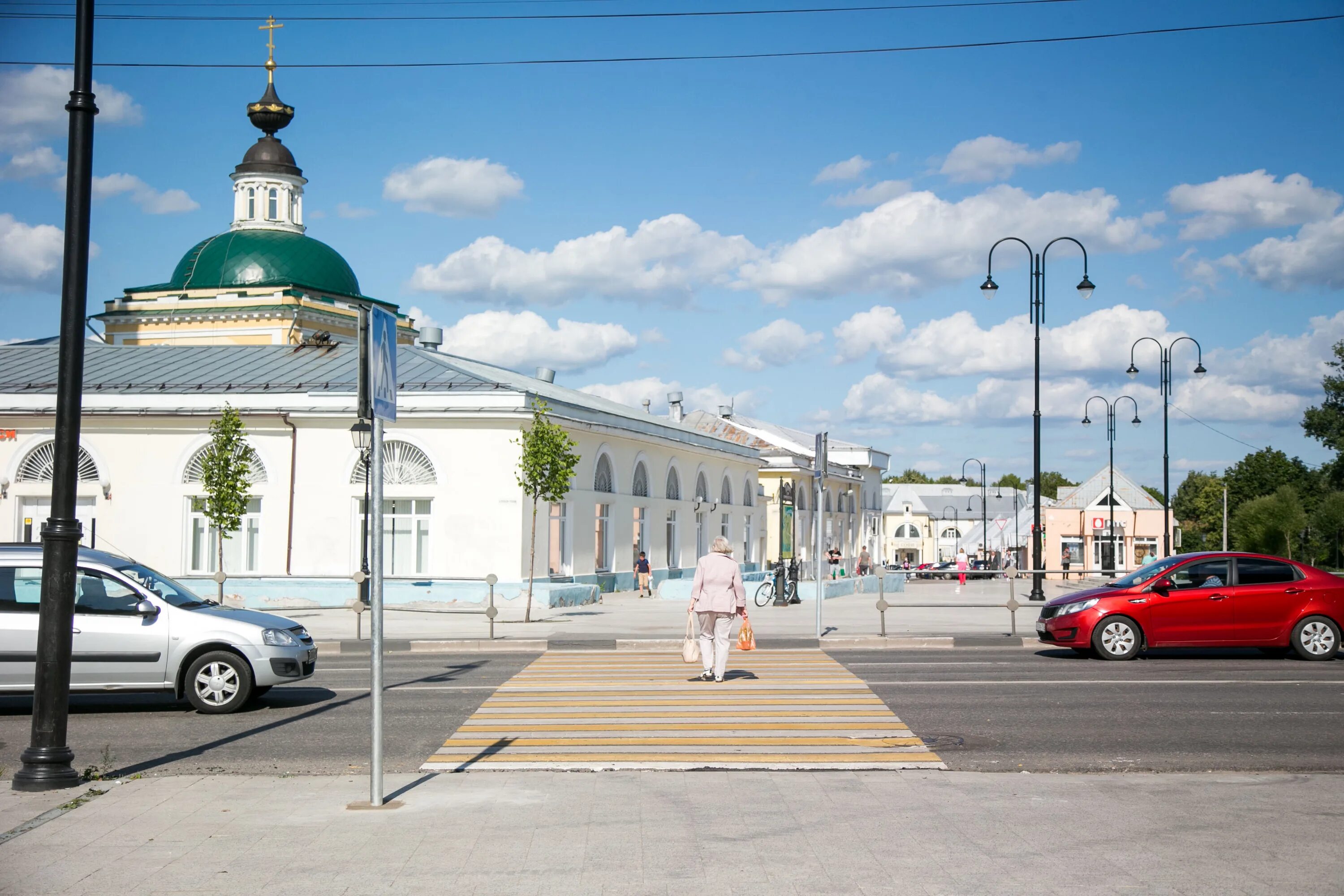 Октябрьская революция 205 коломна. Главная улица Коломны. Коломна пешеходная улица. «Пешеходный переход» в Коломне. Город озёры Московская область.