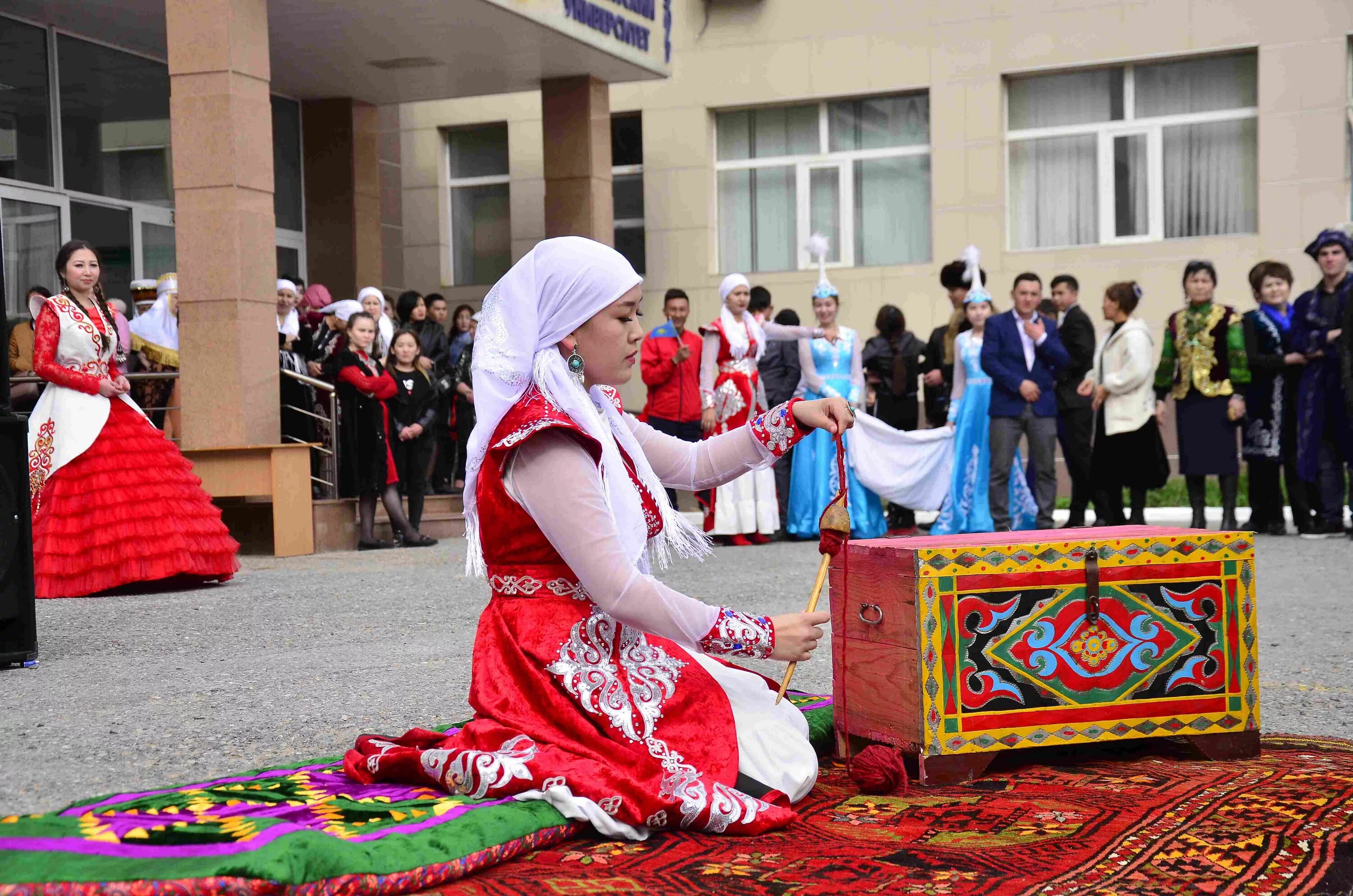 Празднование Наурыза. Наурыз в Казахстане. Фестиваль Наурыз в Казахстане.