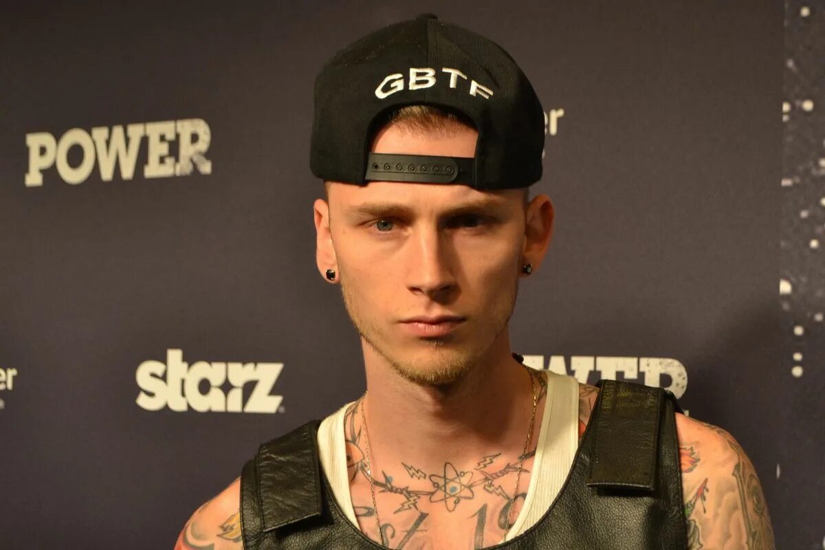 Machine Gun Kelly. MGK рост. MGK кудри. Machine Gun Kelly рост. Mgk let me go