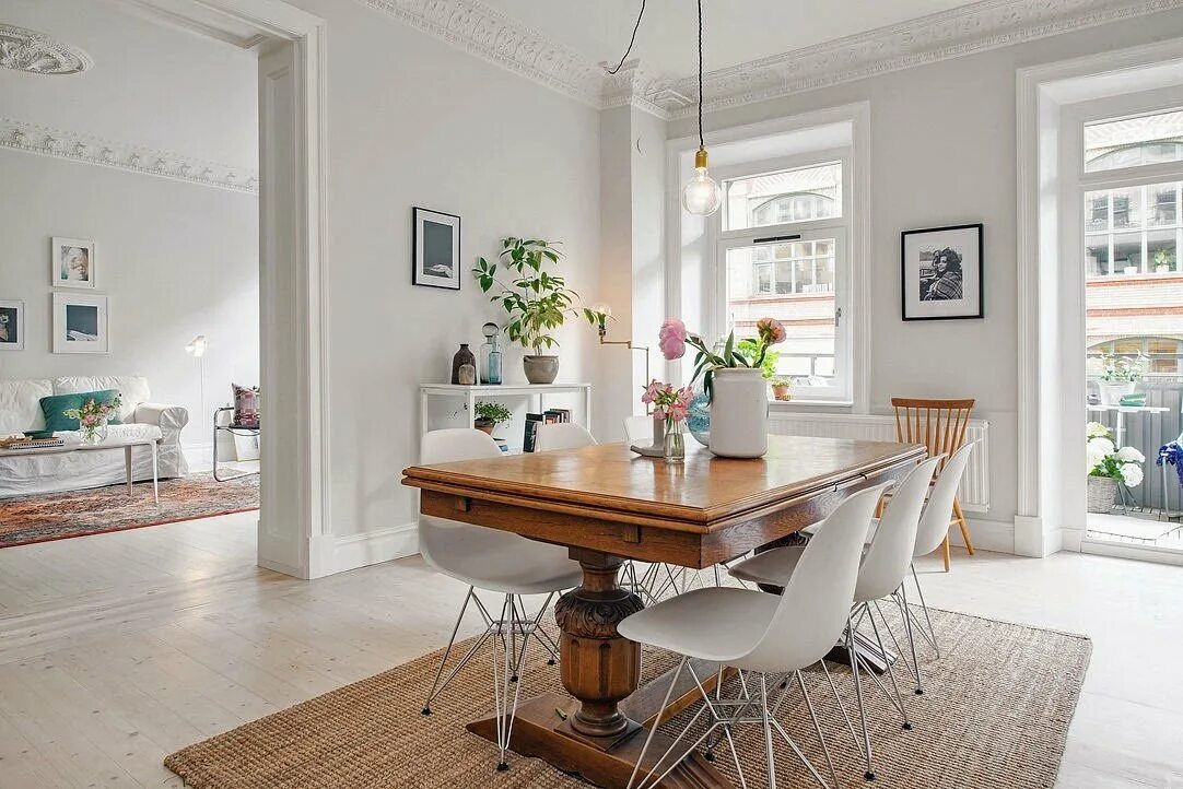 Стена посередине комнаты. Кресло посередине комнаты. Письменный стол в гостиной в интерьере. Посередине комнаты стоял стол он был. Иду я через поляну вдруг впереди меня земля.