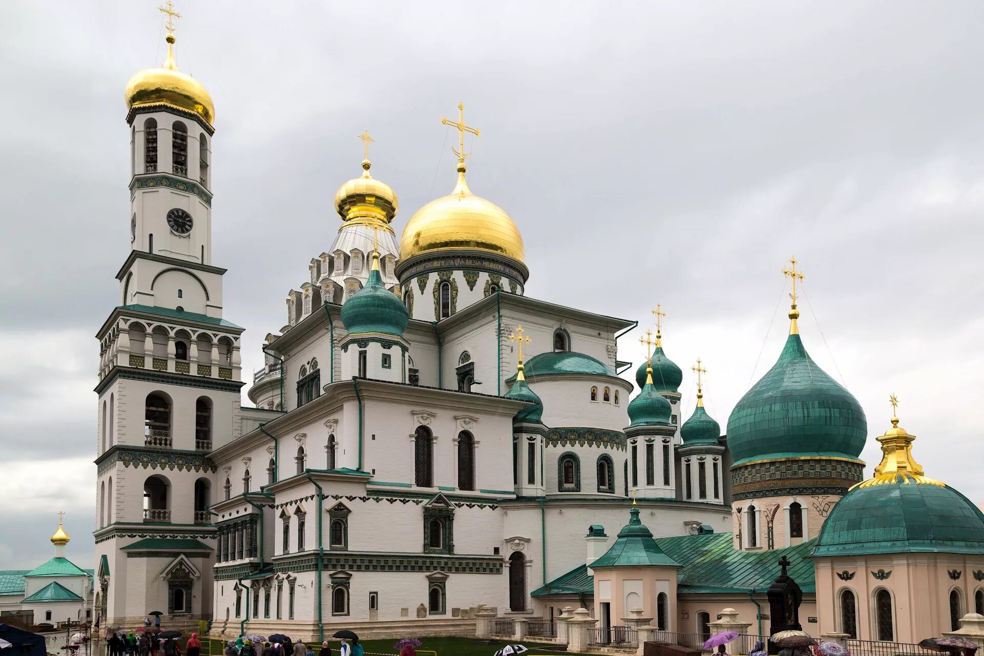 Воскресенский мужской монастырь истра. Воскресенском соборе Новоиерусалимского монастыря. Новый Иерусалим Воскресенский собор. Воскресенский собор Ново-Иерусалимского монастыря. Вознесенский собор Новоиерусалимского монастыря.