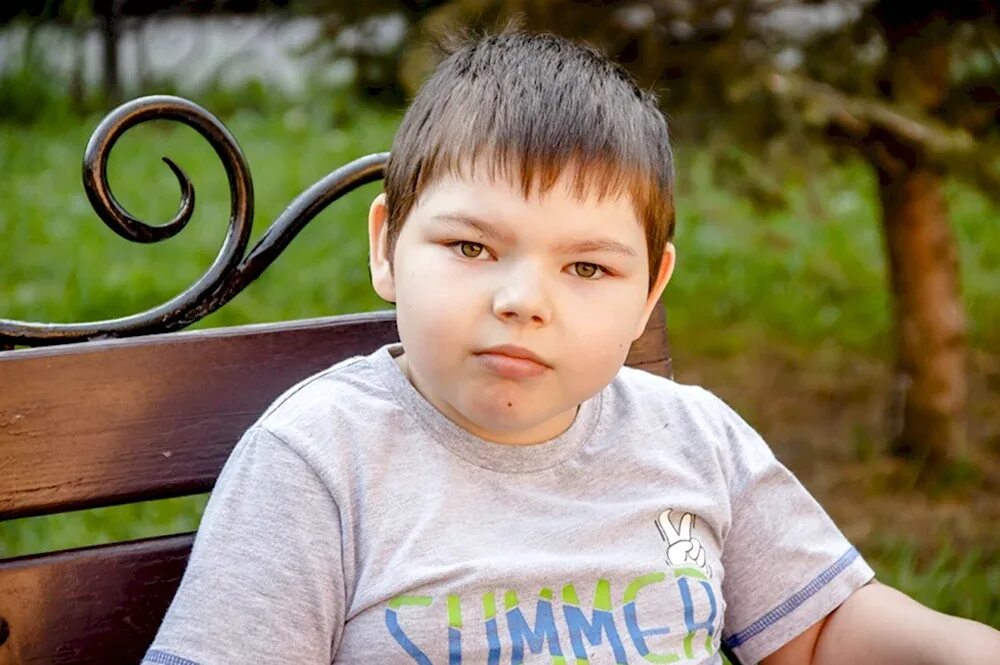 8 лет подряд. Восьмилетний мальчик. ребенок 8 лет. восьмилетний ребенок. картинки для детей 8 лет.