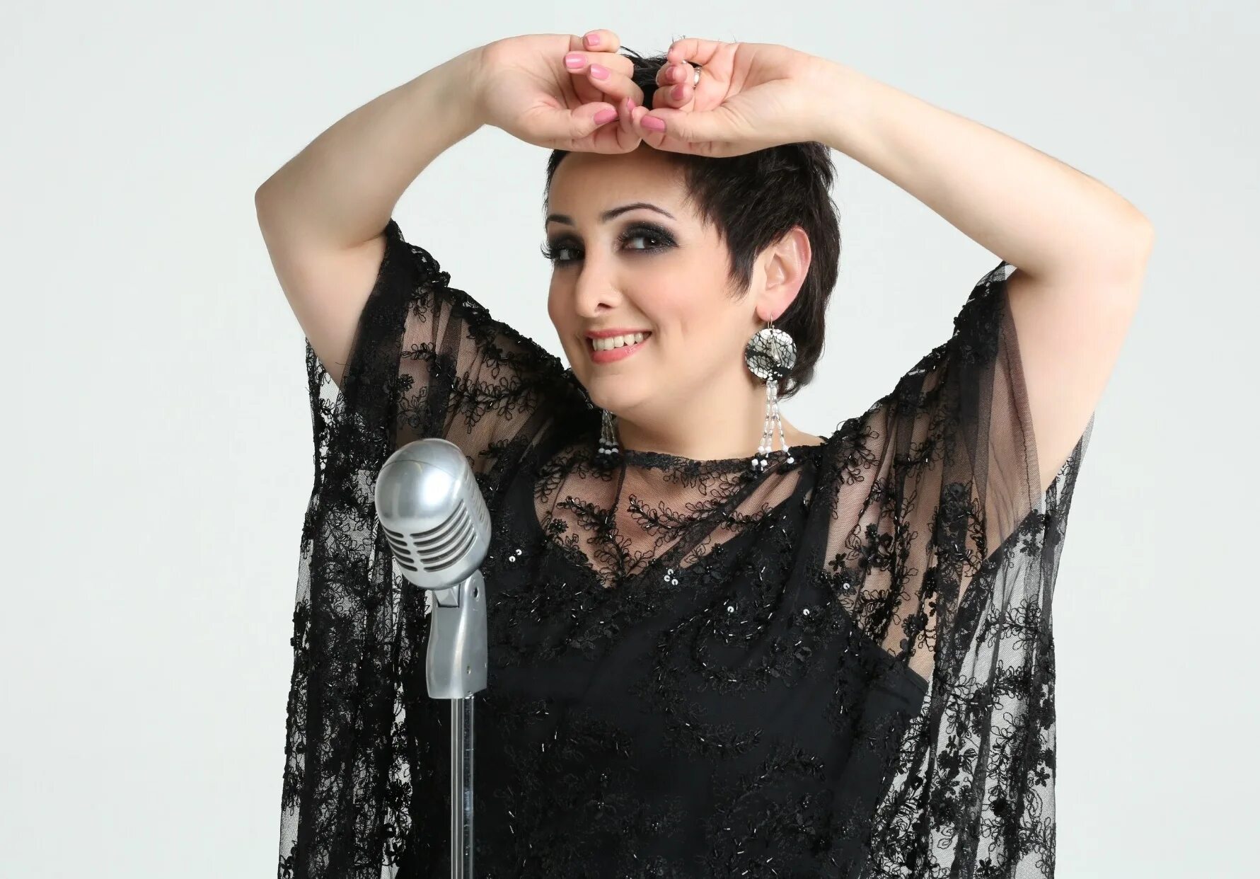 Кэти мелуа 2016. Итальянская певица тоска. Дочь нани брегвадзе. Внучка нани брегвадзе. Мина итальянская певица.