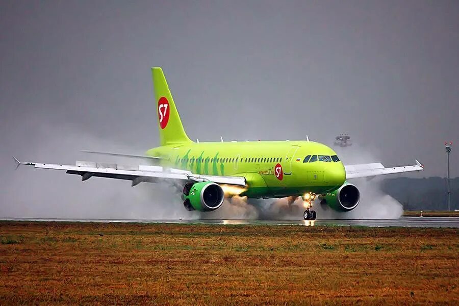 Po s 7. Аэробус а319 s7 Airlines. Авиакомпания Сибирь с7. Airbus a319 s7. Аэробус а320 s7.