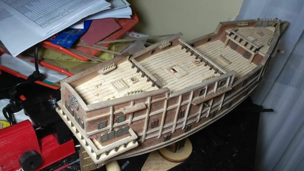 Revell 05620 парусник галеон испанский 1/96. Мэйфлауэр корабль. Галеон сан джованни батиста. Обвес галеона. Каравелла эферии.