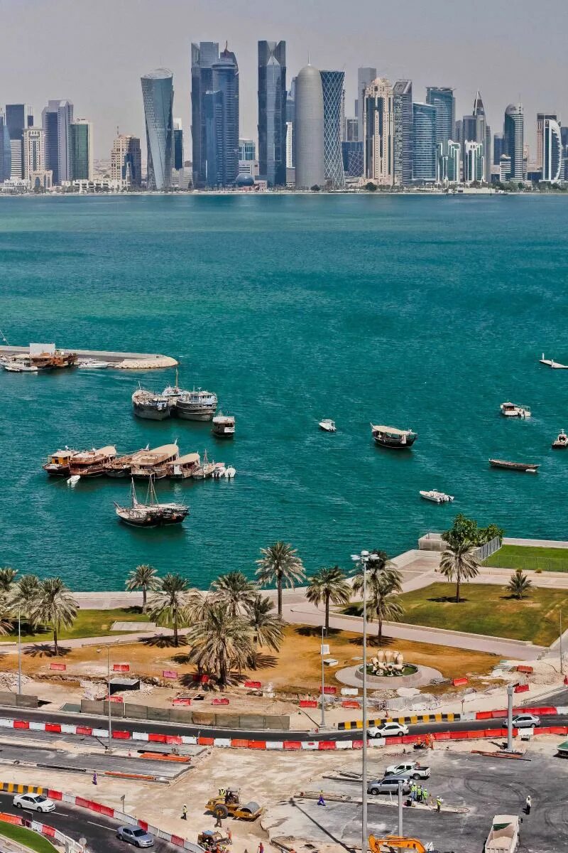 Очень богатые страны. Катар. Катар Doha. Doha Corniche Катар. Доха Катар достопримечательности.