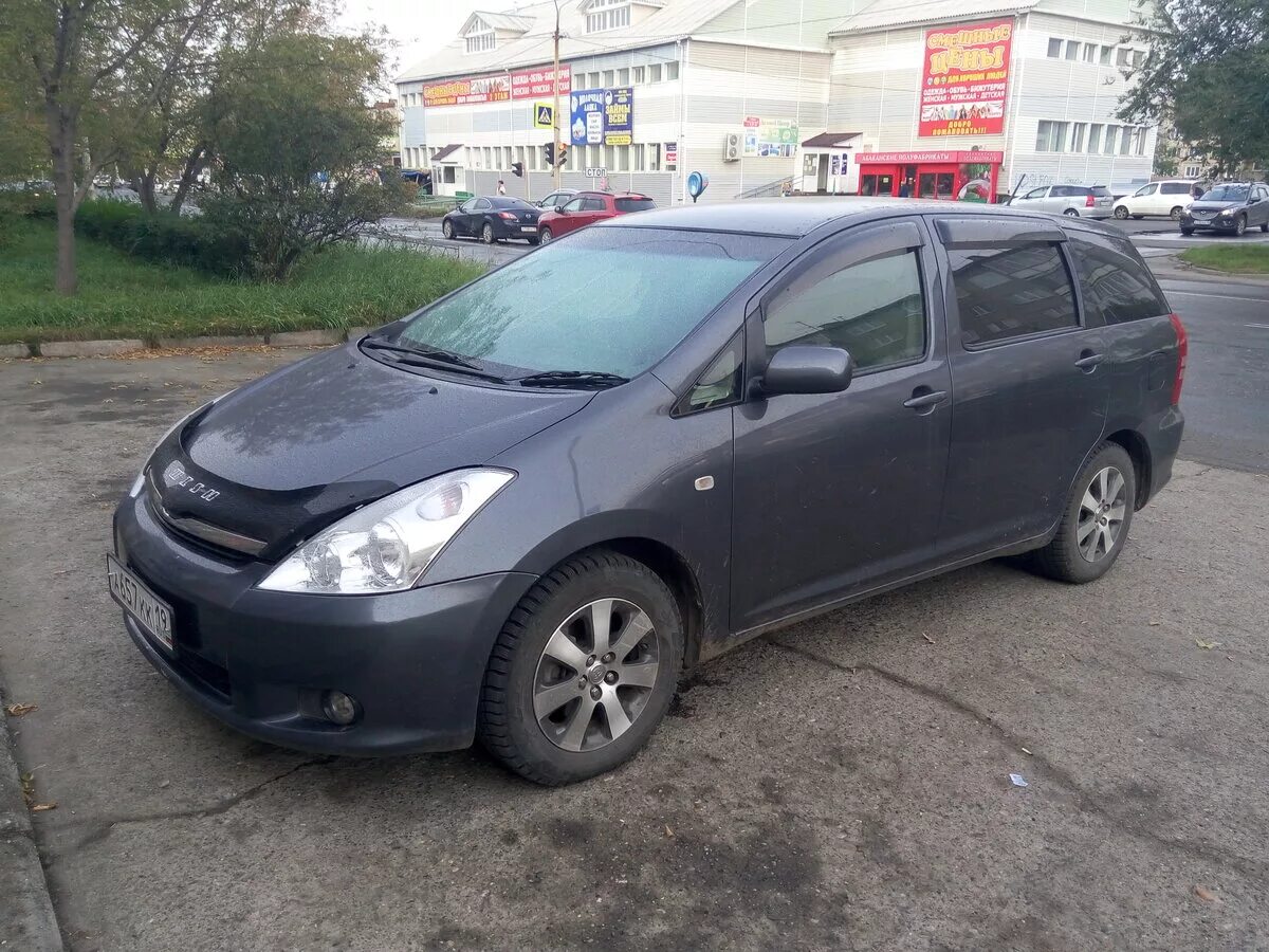 Тойота Виш 1.8 2003. Тойота Виш черный. Виш машина 2003. Toyota Wish 2004 диски. Купить тойота виш 2003 года