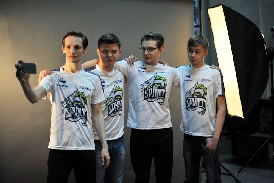 Team spirit elevate. СИЛЬВЕРНЕЙМ тим спирит. SILVERNAME.