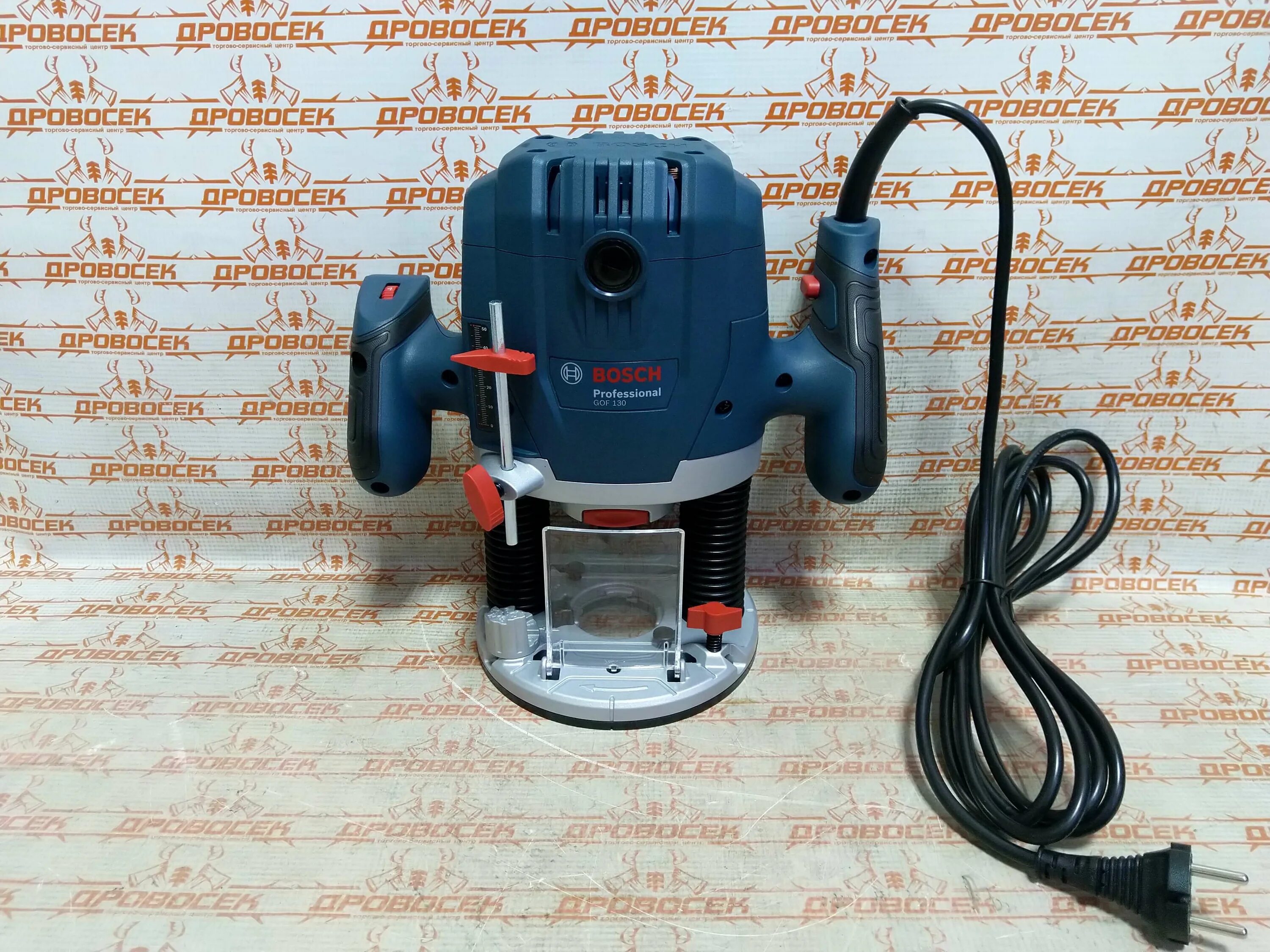 7000 1300. Фрезер бош гоф 130. фрезер bosch gof 130 06016b7000. bosch gof 130, 1300 вт. фрезерный стол для бош gof 130 фрезер.