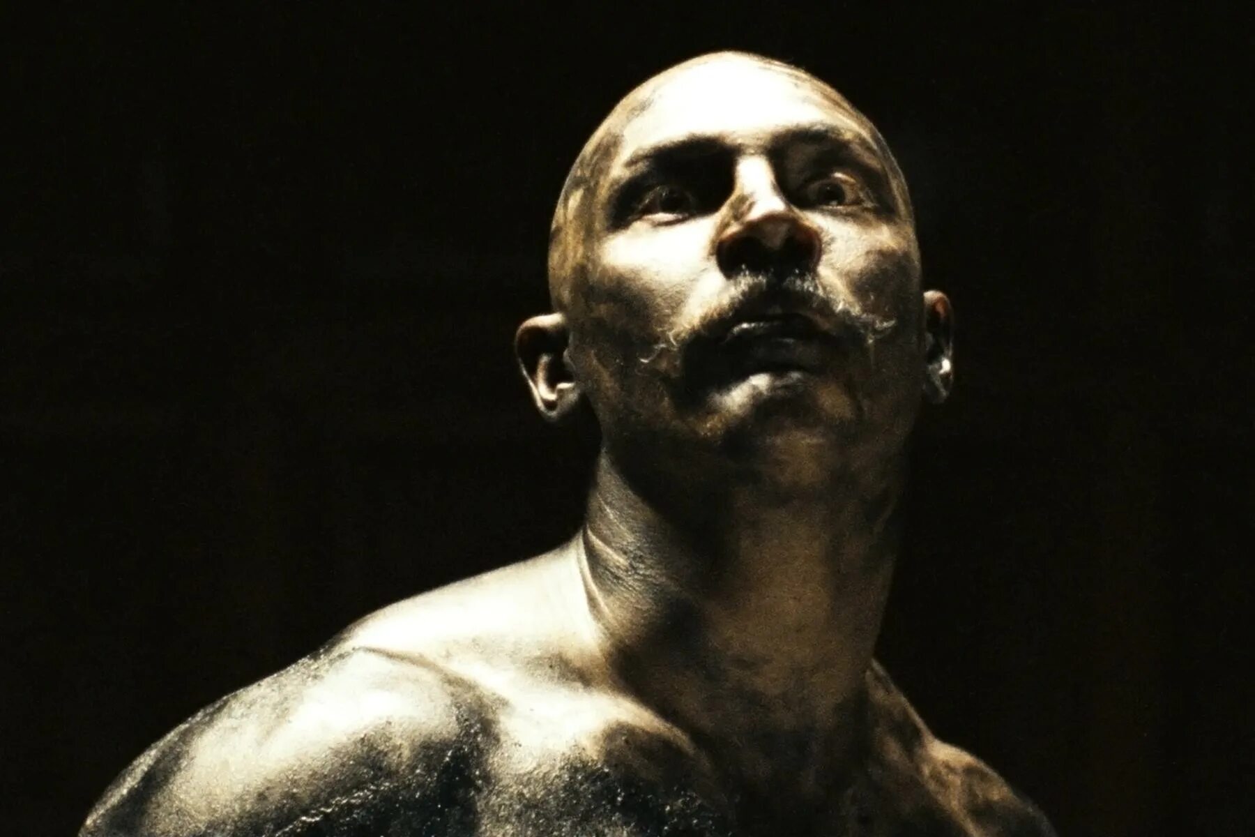 Том харди бронсон. Бронсон 1080. Бронсон 1080. Том харди бронсон. Том харди бронсон.