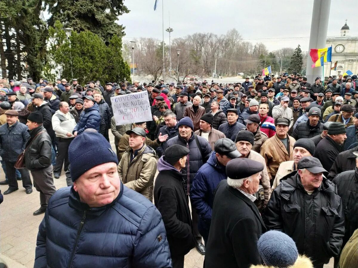 Кишинев протесты. Митинг в Кишиневе. Протестующие в Молдове. Протесты в Молдове сейчас. Погода в кишиневе сегодня