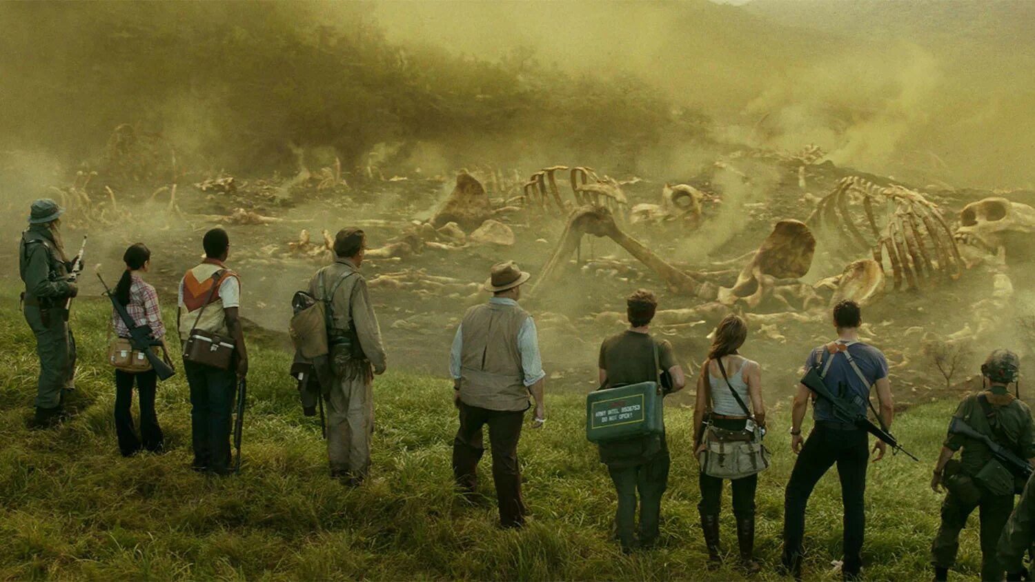 Конг мп4. Кинг конг 2017. конг: остров черепа (kong: skull island) 2017. джон си райли конг остров черепа.