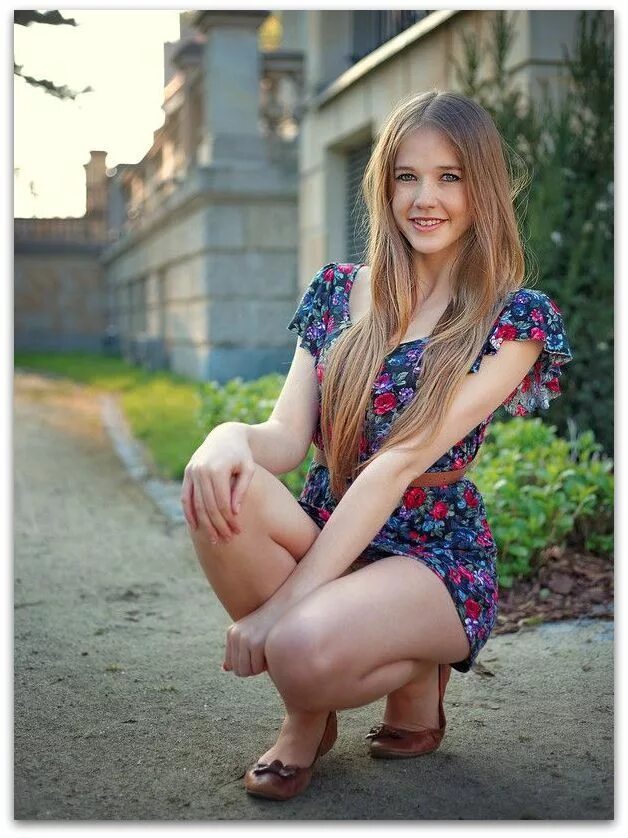 Молодый девушки. Девочки подростки на природе. Покажи молодые девчонки. Алексис бледел в 20 лет. Девушка с косичками.