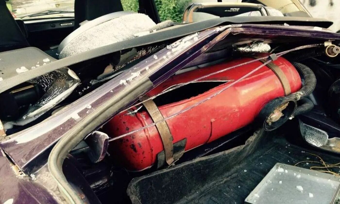 Можно перевозить газовый баллон в автомобиле. Гбо метан баллоны. газ балон метан пропан. авто газ баллон метан. газовый баллон 21099.