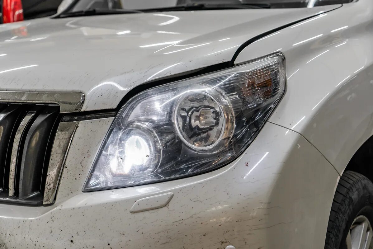 Тойота прадо 150 лампа ближнего света. Land cruiser prado лампы. Прадо 150 лампа ближнего света. Лампа фары прадо 120. Лампа ближнего света toyota prado 150.