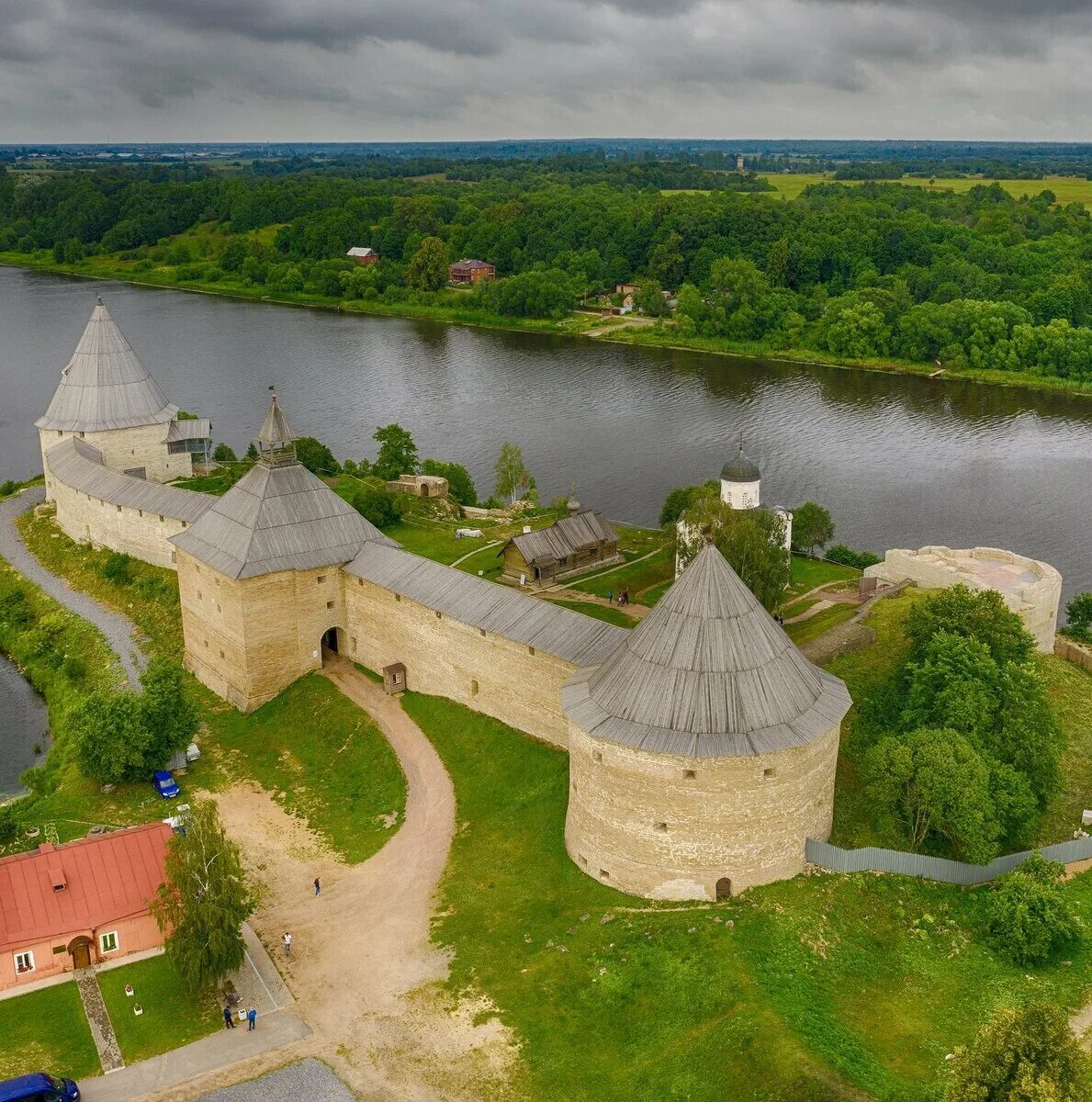 Какова крепость. Крепость староладожская крепость. староладожская крепость старая ладога. староладожская крепость 2025. староладожская крепость псков.