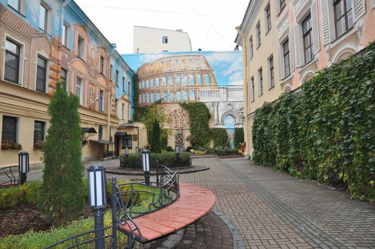 Мошков переулок СПБ итальянский дворик
