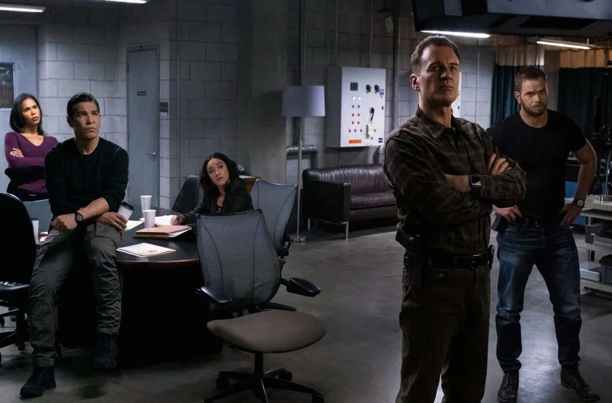 Спецы сериал 2017. Сериал спецы 21 серия. Спецы сериал актёры. Спецы сериал 2017 актёры. Спецы сериал 2017.