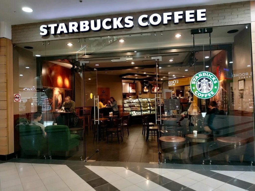 Кофейня Старбакс в Москве. Сеть Старбакс в России кофеен. Starbucks кофейня в Москве. Кофейни Старбакс в России. Сеть кофеин