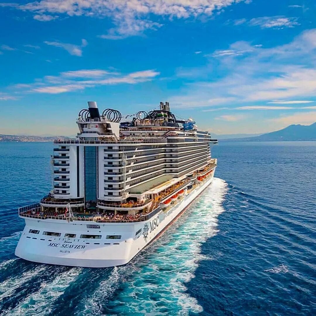 Лайнер спектрум морей. Круиз на теплоходе н. Александр невский теплоход самара. Silver shadow корабль. Морские круизы 2020.