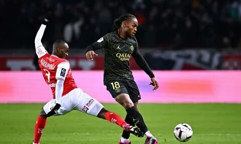 E al momento entrambi sono impietosi per Renato Sanches: l&x60;approdo al ...
