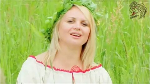 За тихой рекою в березовой роще шелехова