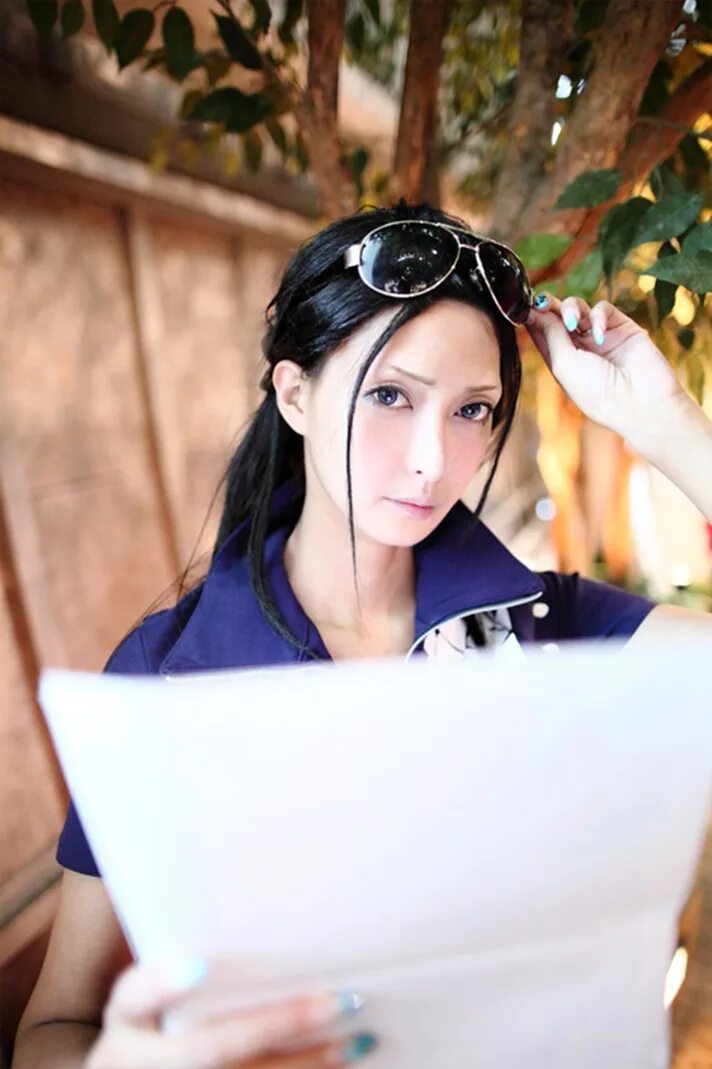 Nico robin cosplay. Нико Робин косплей. Косплей Робин Ван Пис. Макияж Нико Робин косплей.